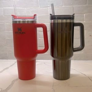 2 Stanley adventure quencher travel 40oz tumblers